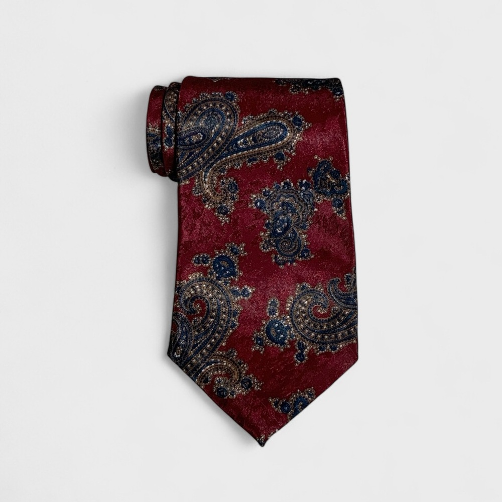 Vintage 80’s Pierre Cardin Paisley Tie in Merlot